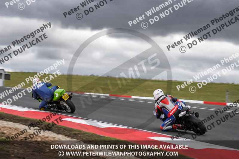 cadwell no limits trackday;cadwell park;cadwell park photographs;cadwell trackday photographs;enduro digital images;event digital images;eventdigitalimages;navarra;no limits trackdays;peter wileman photography;racing digital images;trackday digital images;trackday photos